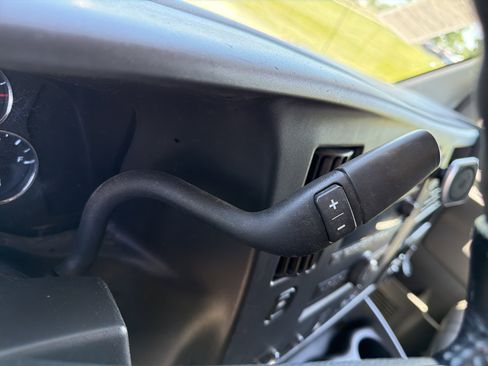 Used 2021 Chevrolet Express 2500 w/ Driver Convenience Package RWD image 18