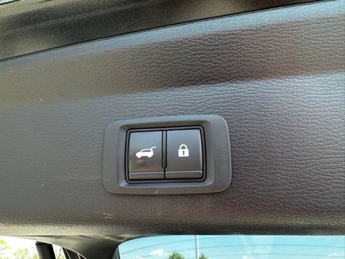 Used 2023 Mitsubishi Outlander SEL 40th Anniversary AWD/4WD image 12