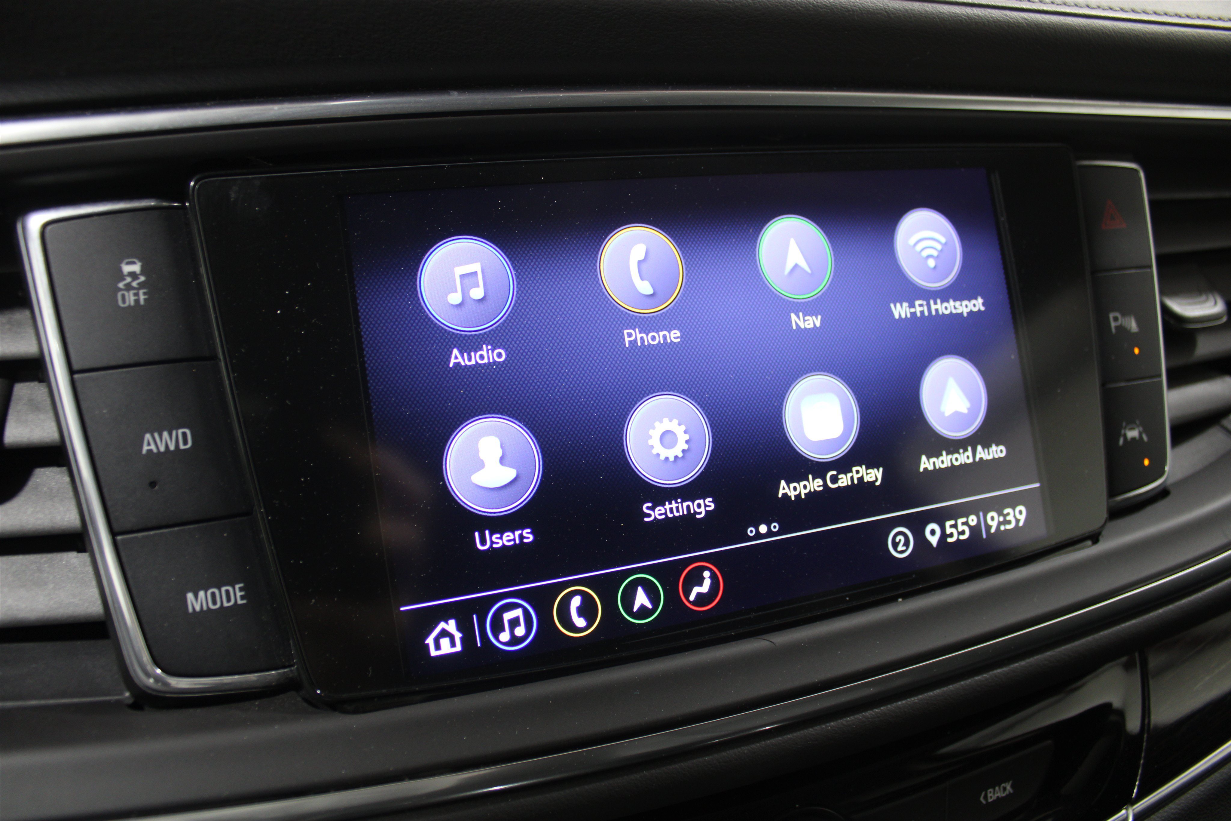 Used 2020 Buick Enclave Avenir w/ Avenir Technology Package AWD/4WD image 22