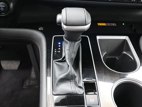 Certified 2025 Toyota Sienna Limited AWD/4WD image 29