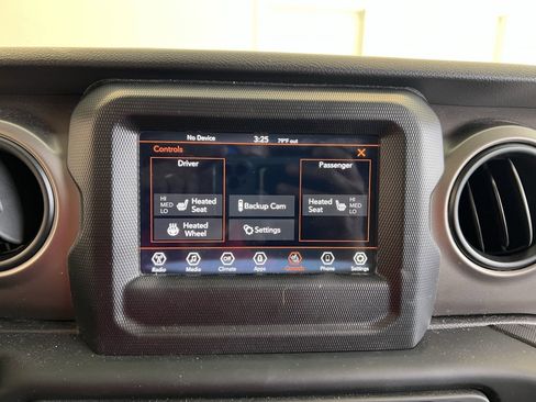 Used 2021 Jeep Wrangler Unlimited Sport image 19