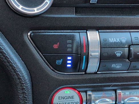 Used 2017 Ford Mustang GT Premium image 21