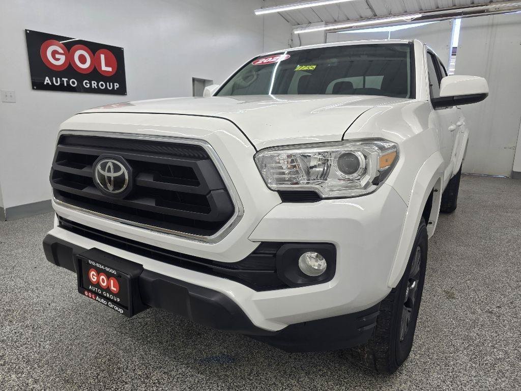 Used 2021 Toyota Tacoma SR5 AWD/4WD image 8