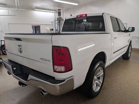 Used 2019 RAM 1500 Classic SLT w/ SLT Plus D←cor Group AWD/4WD image 4