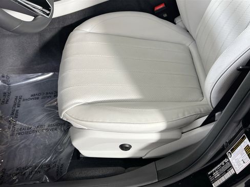 Used 2023 Mercedes-Benz E 350 4MATIC Sedan image 20