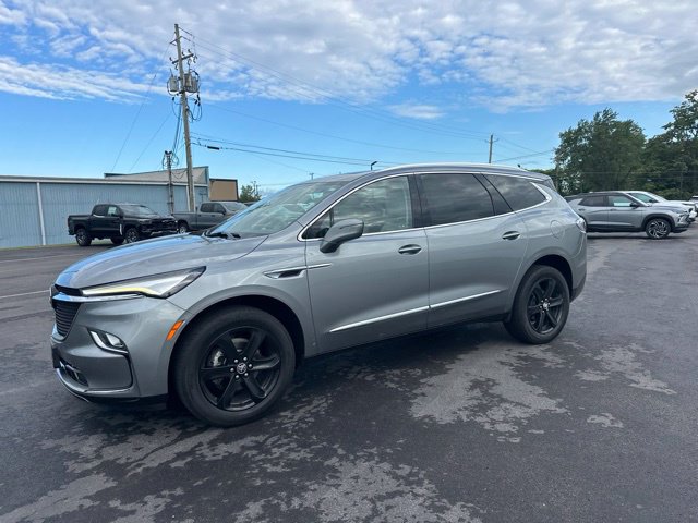 Used 2023 Buick Enclave Essence w/ Experience Buick Package AWD/4WD image 8