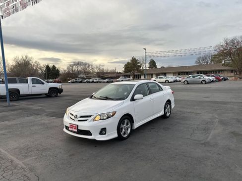 Used 2012 Toyota Corolla S image 16