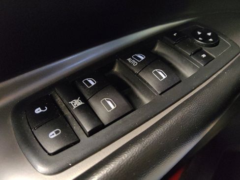 Used 2020 Dodge Journey Crossroad FWD image 27