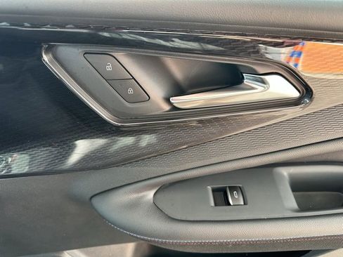 Certified 2024 Chevrolet Blazer EV RS image 17