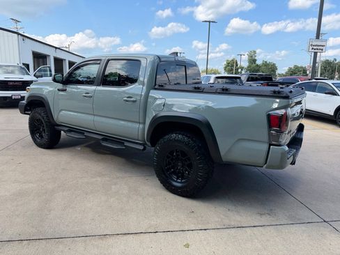 Used 2021 Toyota Tacoma TRD Pro AWD/4WD image 28