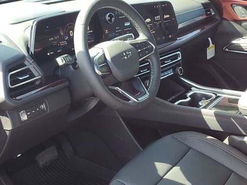 New 2026 Chevrolet Traverse Z71 w/ Driver Confidence Package image 10