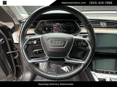 Used 2019 Audi e-tron Prestige w/ Prestige Package image 31