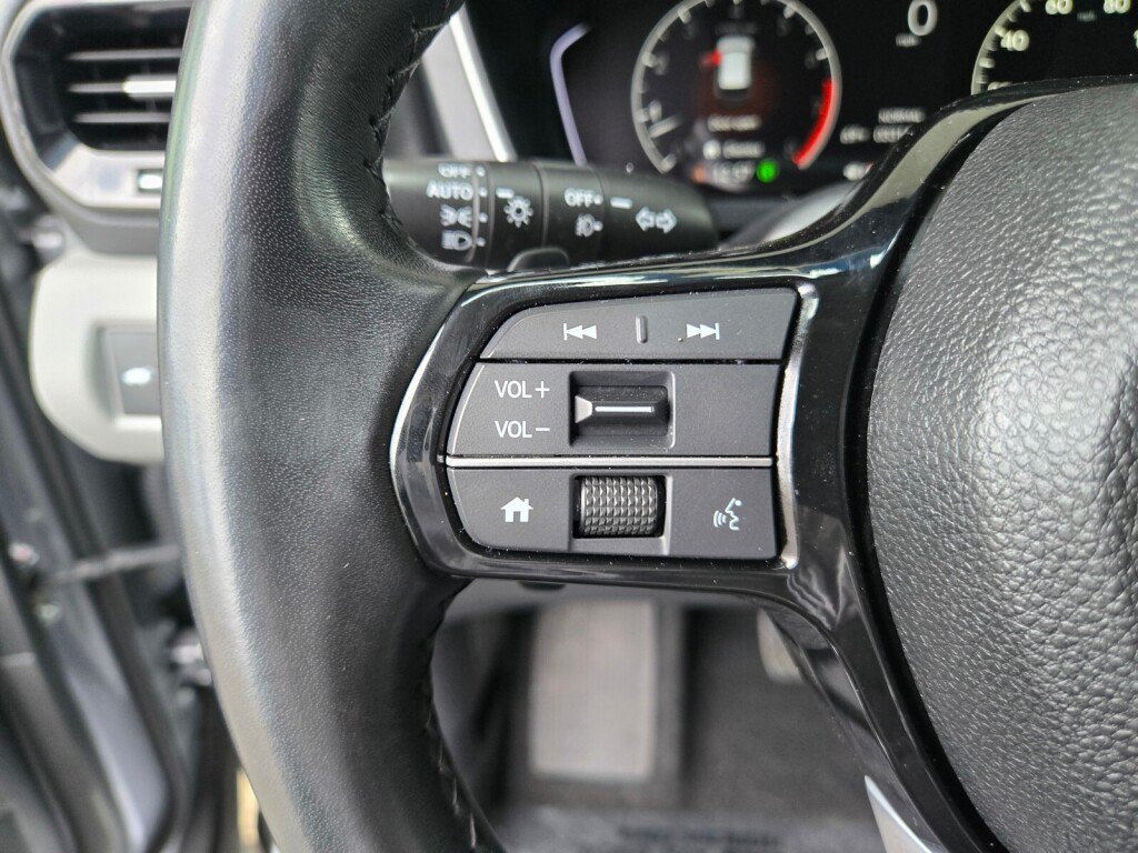 Certified 2025 Honda Pilot EX-L image 24