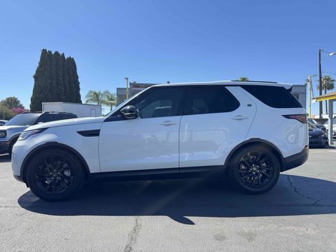 Used 2018 Land Rover Discovery HSE image 6