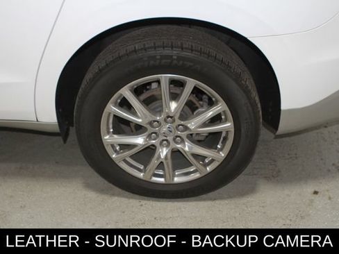 Used 2023 Buick Enclave Essence w/ Experience Buick Package FWD image 11