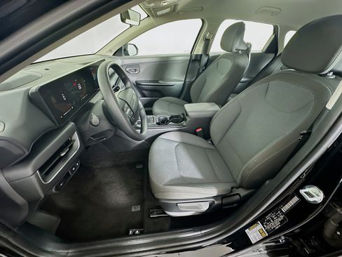 Used 2025 Kia K4 FWD image 13