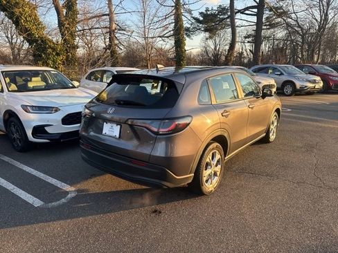 Used 2023 Honda HR-V LX image 14