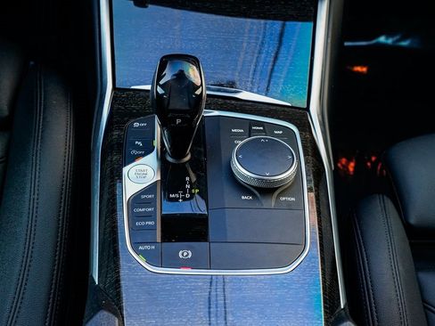 Used 2019 BMW 330i xDrive Sedan w/ Convenience Package image 15