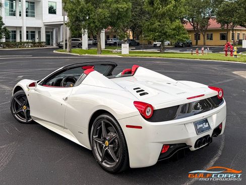 Used 2014 Ferrari 458 Spider RWD image 42