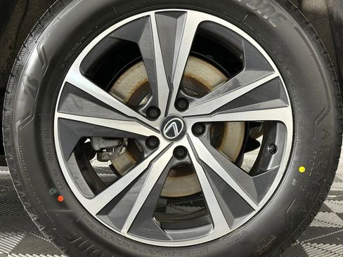Used 2023 Lexus RX 350 Premium w/ Accessory Package AWD/4WD image 15