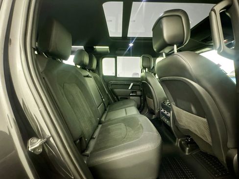 Certified 2023 Land Rover Defender 110 Carpathian Edition image 26