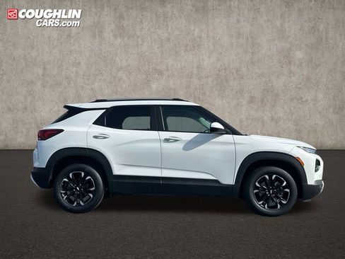 Certified 2023 Chevrolet TrailBlazer LT w/ Convenience Package AWD/4WD image 9