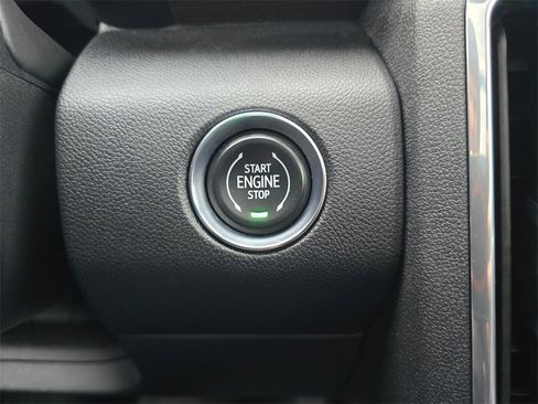 Used 2025 GMC Acadia Denali w/ LPO, Floor Liner Package image 28