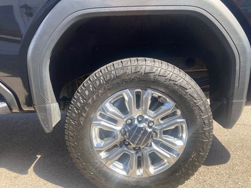 Used 2022 GMC Sierra 2500 Denali image 9