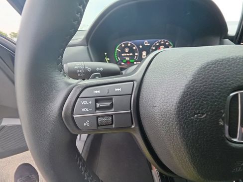 Used 2025 Honda Accord Sport image 18