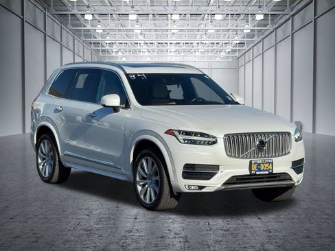 Used 2018 Volvo XC90 T6 Inscription w/ Convenience Package AWD/4WD image 4