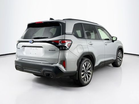 Used 2025 Subaru Forester Touring w/ Popular Package - Touring AWD/4WD image 34