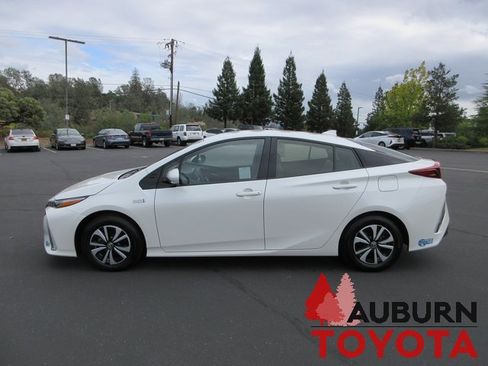 Certified 2019 Toyota Prius Prime Premium image 7