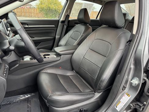 Certified 2019 Nissan Altima 2.5 Platinum image 23