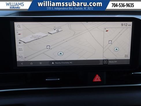 Used 2025 Kia Carnival EX FWD image 27