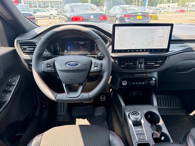 Used 2023 Ford Escape ST-Line w/ Tech Pack #1 AWD/4WD image 27