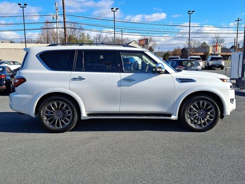 Certified 2024 Nissan Armada Platinum w/ Captain's Chairs Package image 9