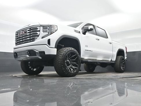 Used 2022 GMC Sierra 1500 Denali AWD/4WD image 25