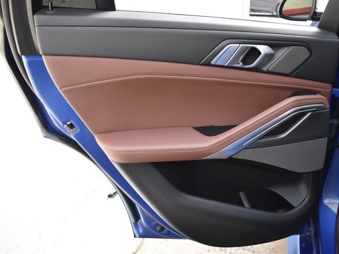 Used 2020 BMW X6 M50i image 28