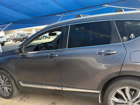 Used 2022 Honda CR-V Touring image 2