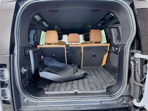 Certified 2023 Land Rover Defender 110 V8 AWD/4WD image 28