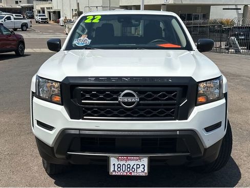 Used 2022 Nissan Frontier S w/ Technology Package RWD image 2