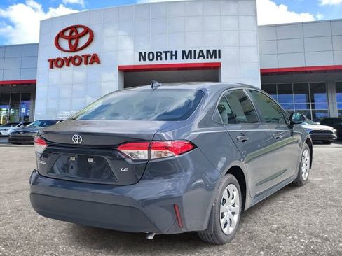 Used 2025 Toyota Corolla LE image 4