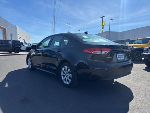 Used 2025 Toyota Corolla LE image 14