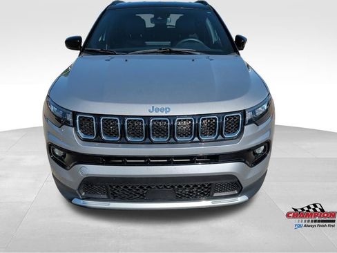 Used 2023 Jeep Compass Limited w/ Elite Group AWD/4WD image 9