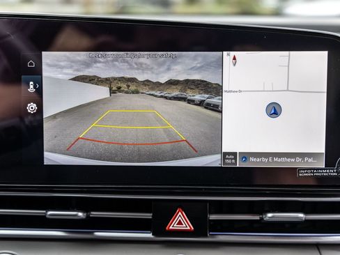 Used 2025 Hyundai Elantra SEL FWD image 25