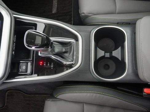 Certified 2025 Subaru Outback Onyx Edition AWD/4WD image 30