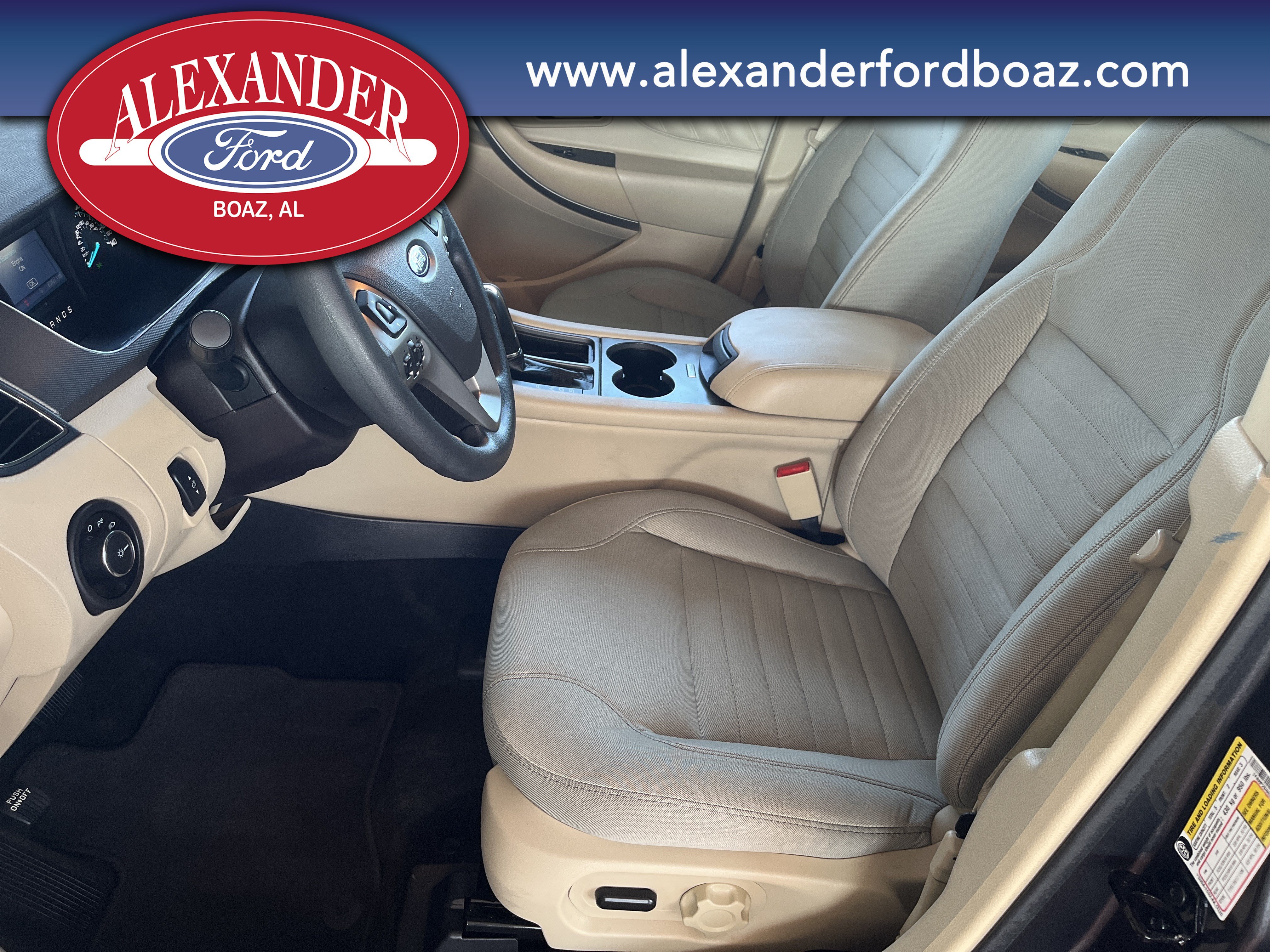 Used 2018 Ford Taurus SE FWD image 8