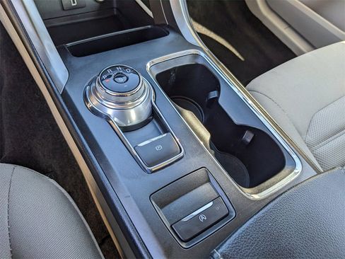 Used 2018 Ford Fusion SE w/ Fusion SE Technology Package image 27