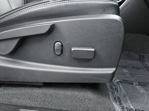 Used 2020 GMC Canyon Denali image 46