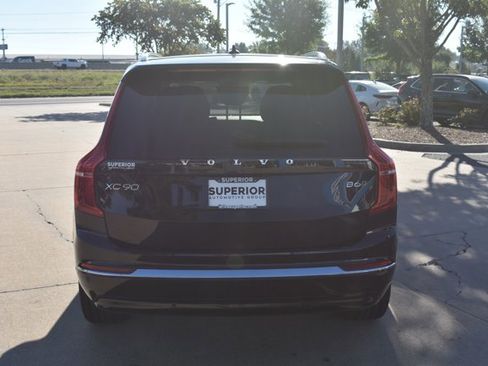 Used 2023 Volvo XC90 B6 Plus image 6